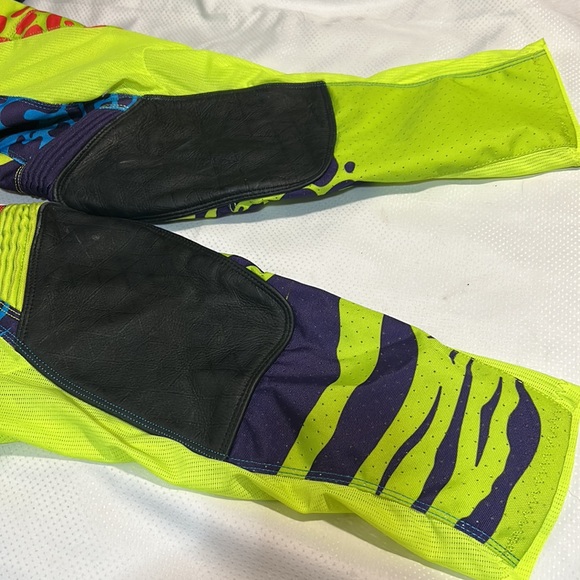 Fox 360 Moto Pants Size 36 Neon Leopard Print Motocross Dirt Bike Atv Protection - Picture 8 of 12